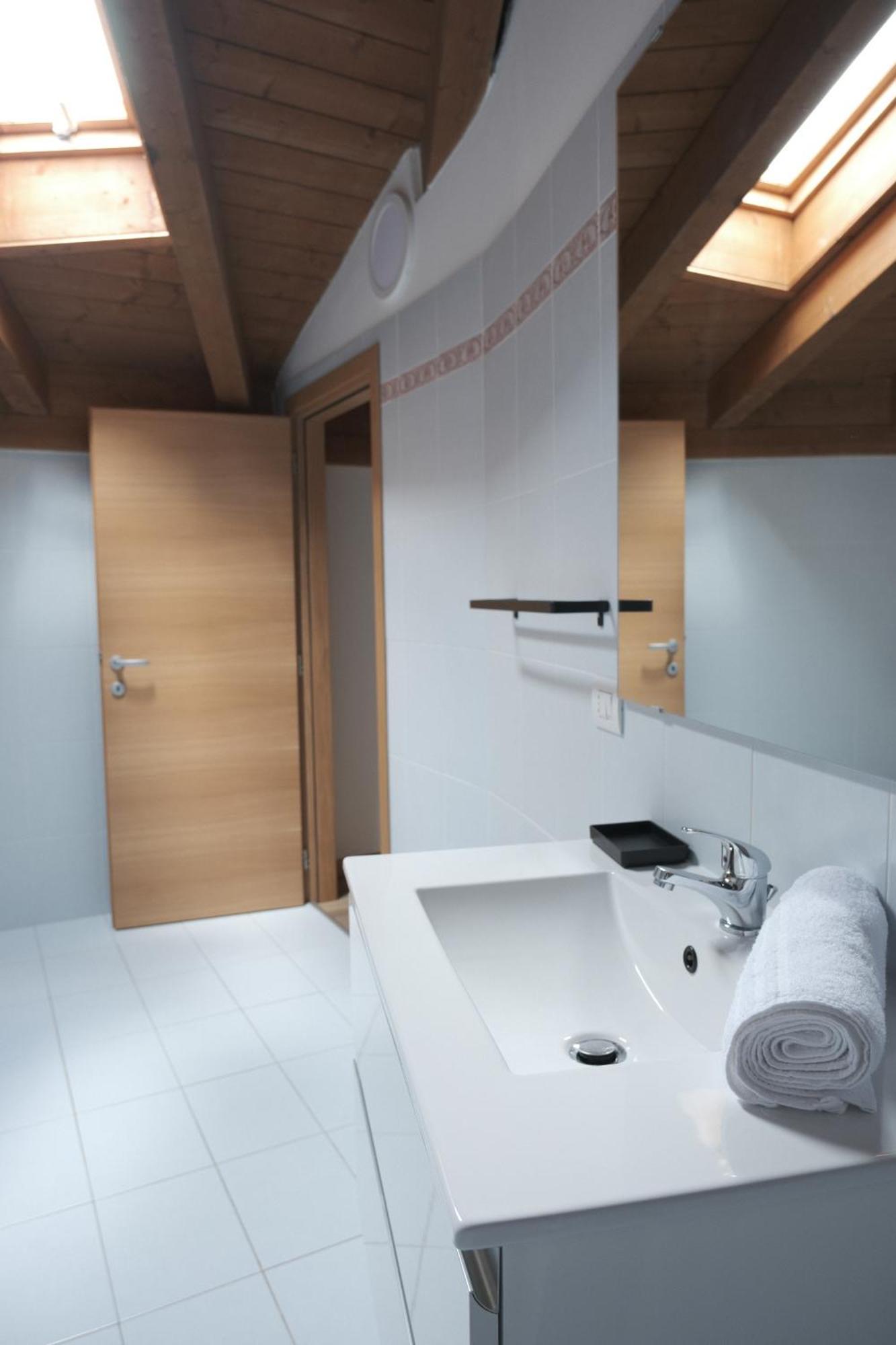 Ferienwohnung Duplex Con Vista E Terrazza 6 Minuti Dal Bernina Express Tirano Exterior foto